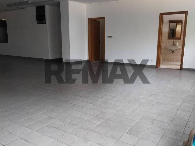 Locale Commerciale in vendita a Capriate, Capriate San Gervasio