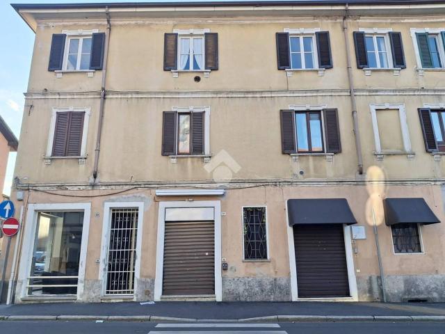 Locale Commerciale in vendita a Realdino, Carate Brianza