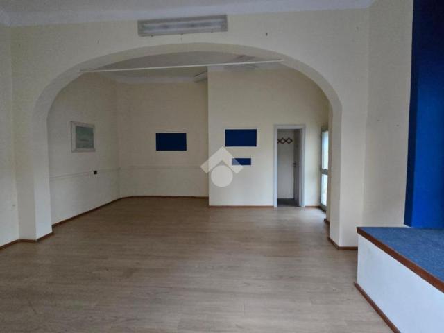 Locale Commerciale in vendita a Verici inferiore, Casarza Ligure