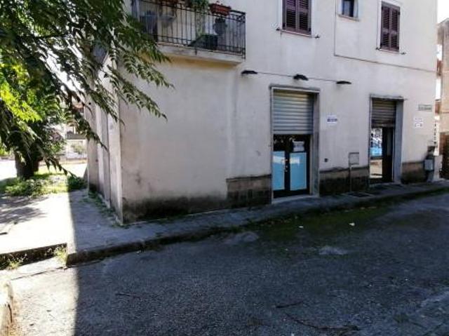 Locale Commerciale in vendita a Colosseo, Cassino