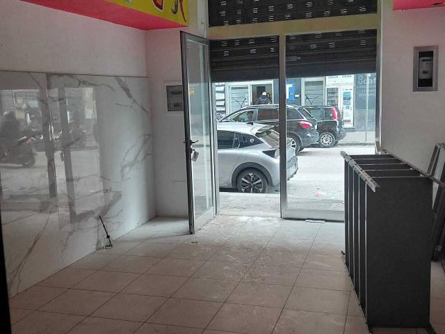 Locale Commerciale in vendita a Pioppaino, Castellammare Di Stabia