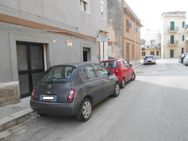 Locale Commerciale in vendita a Quartiere Sant'Antonino, Castelvetrano