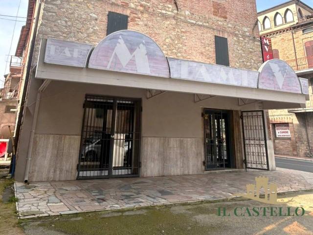 Locale Commerciale in vendita a Panicarola, Castiglione del Lago