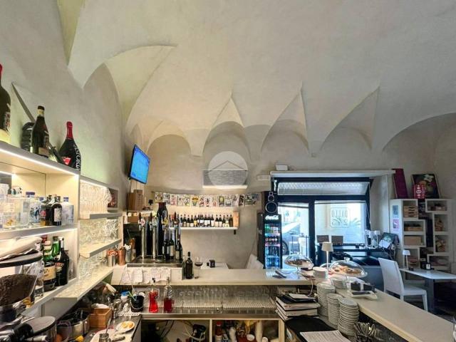 Locale Commerciale in vendita a Castiglione Delle Stiviere, Lombardia