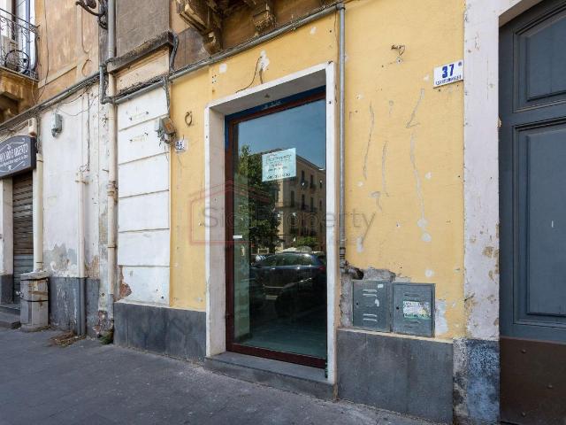 Locale Commerciale in vendita a Borgo-Sanzio, Catania