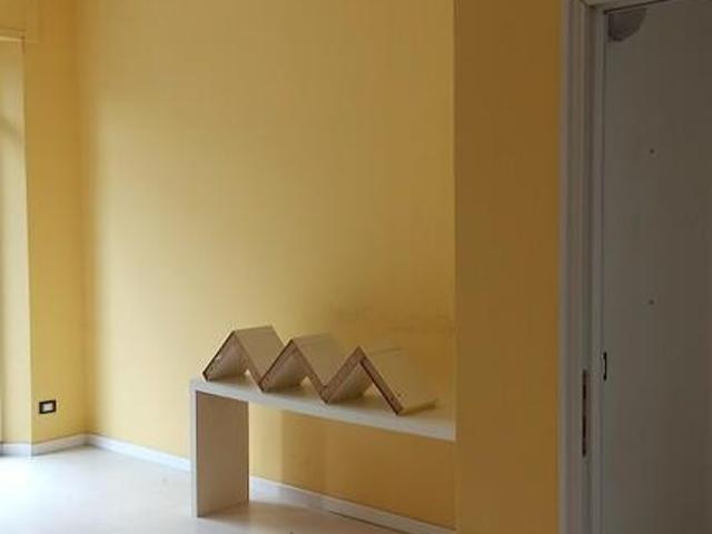 Locale Commerciale in vendita a San Marone, Marche