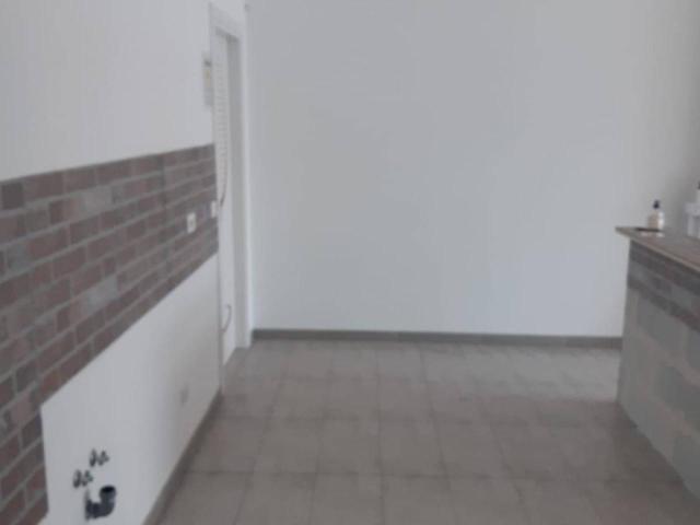 Locale Commerciale in vendita a San Marone, Marche