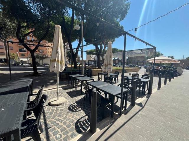 Locale Commerciale in vendita a Borgo Odescalchi, Roma Capitale