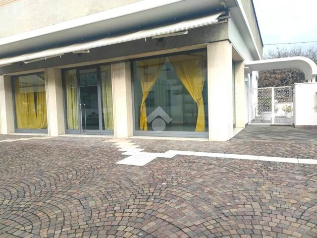 Locale Commerciale in vendita a Unione di Comuni della Romagna Forlivese, Cusercoli