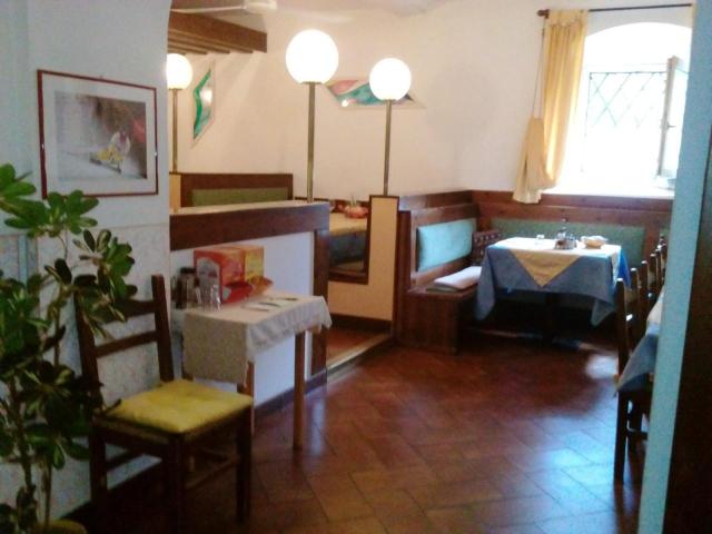 Locale Commerciale in vendita a Comunità della Val di Non, Cles