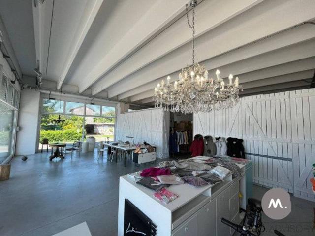 Locale Commerciale in vendita a Codroipo, Friuli-Venezia Giulia