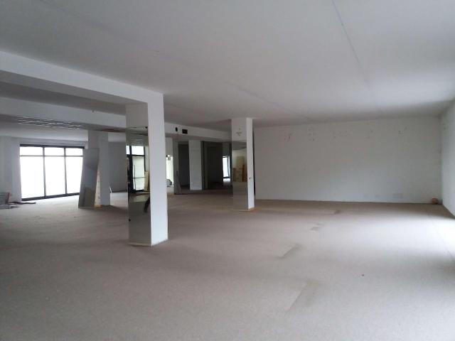 Locale Commerciale in vendita a Collazzone, Umbria