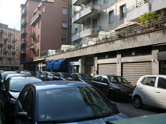 Locale Commerciale in vendita a San Rocco, Como