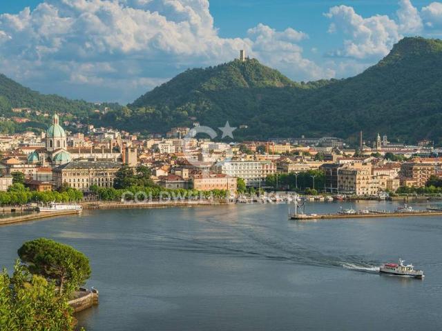 Locale Commerciale in vendita a Como