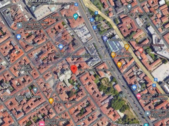 Locale Commerciale in vendita a Sant'Agostino, Como