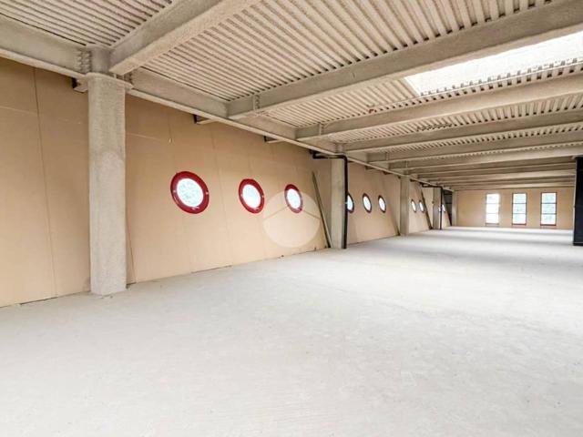 Locale Commerciale in vendita a Cà de Bosio, Concesio