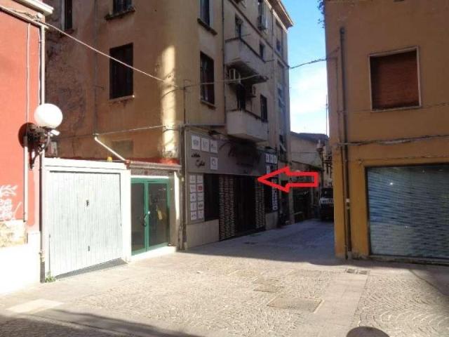 Locale Commerciale in vendita a Calabria, Cosenza