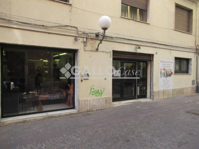 Locale Commerciale in vendita a Calabria, Cosenza