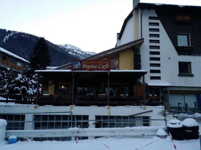 Locale Commerciale in vendita a Entrèves, Courmayeur