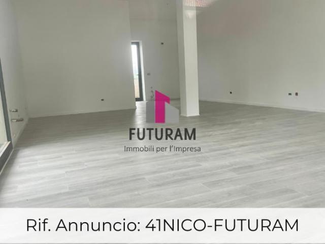 Locale Commerciale in vendita a Dolo, Veneto
