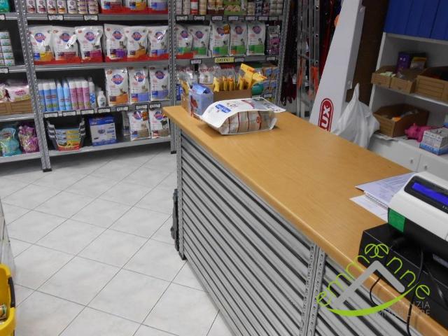 Locale Commerciale in vendita a Dolo, Veneto