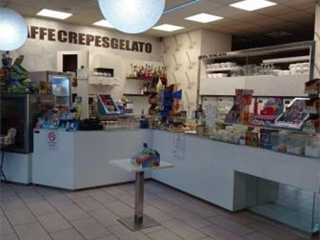 Locale Commerciale in vendita a Gaiano, Endine Gaiano