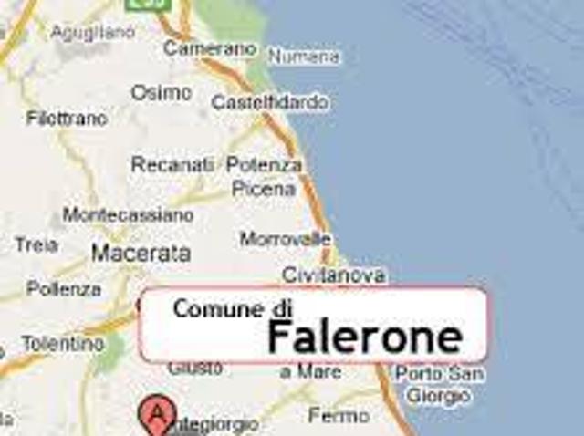 Locale Commerciale in vendita a Marche, Fermo