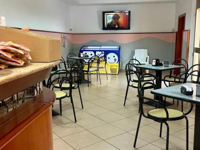 Locale Commerciale in vendita a Marche, Pesaro E Urbino