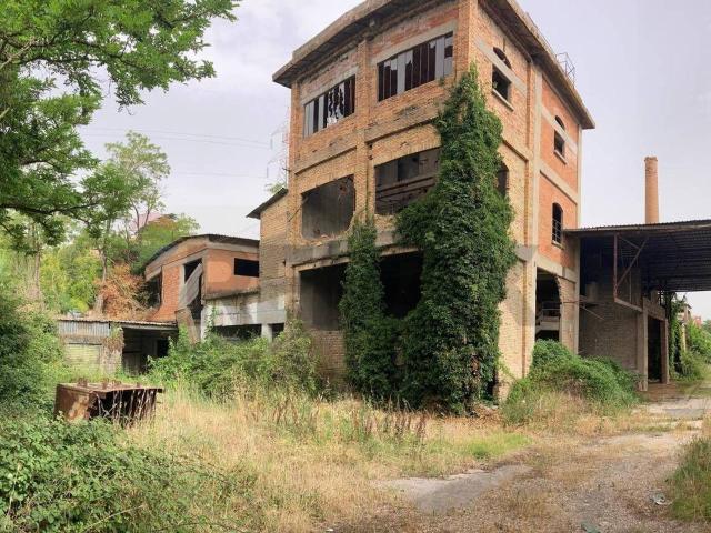 Locale Commerciale in vendita a Fara Sabina, Lazio