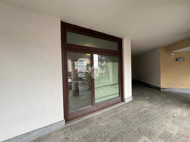 Locale Commerciale in vendita a Unione Montana di Comuni delle Valli di Lanzo, Ceronda e Casternone, Piemonte