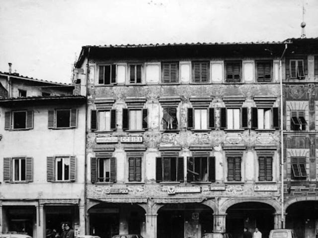 Locale Commerciale in vendita a Figline e Incisa Valdarno, Figline Valdarno