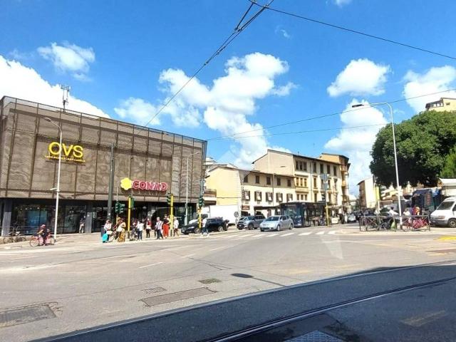 Locale Commerciale in vendita a Quartiere 5, Firenze