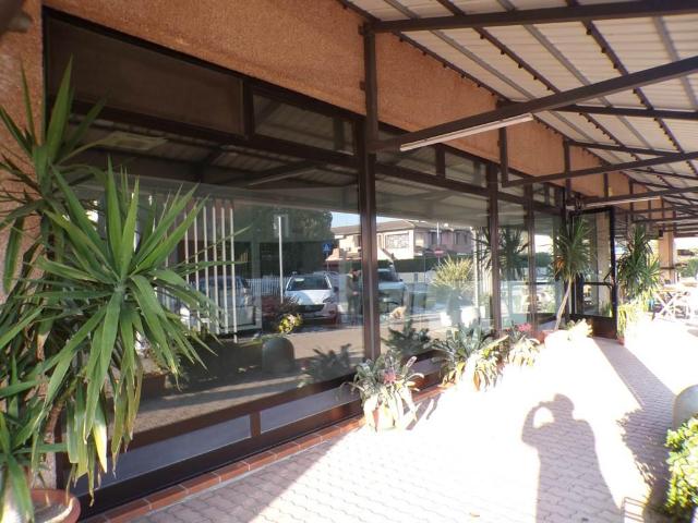 Locale Commerciale in vendita a Unione Delta del Po, Migliarino