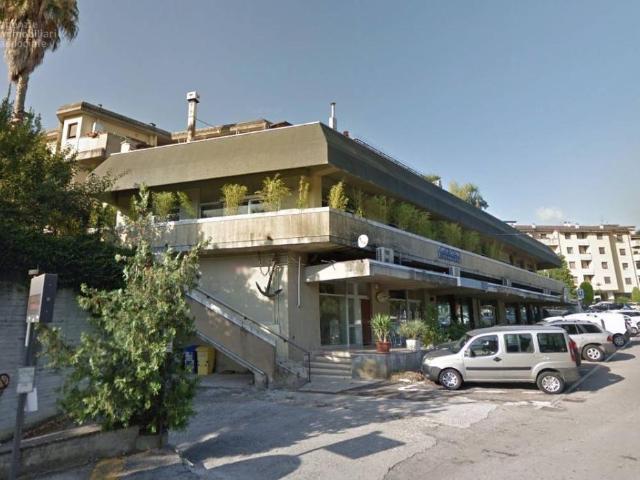 Locale Commerciale in vendita a Marche, Ascoli Piceno