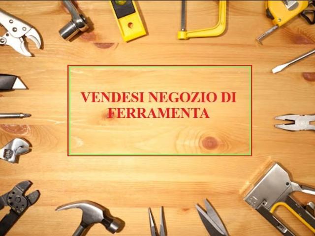Locale Commerciale in vendita a Unione di Comuni della Romagna Forlivese, Quattro