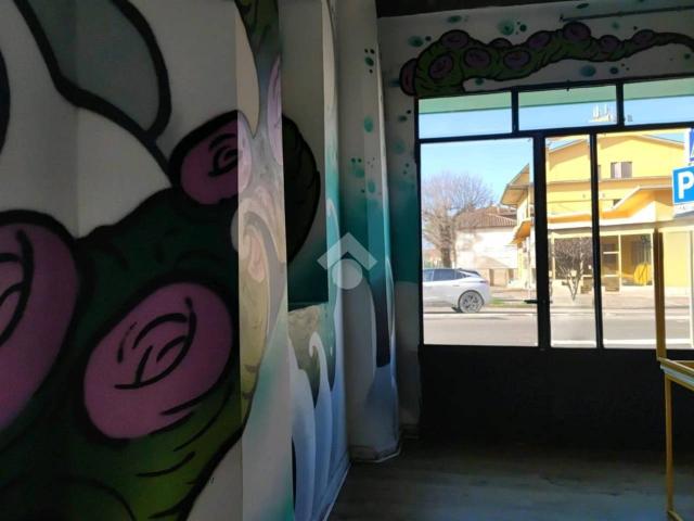 Locale Commerciale in vendita a Unione di Comuni della Romagna Forlivese, Forlimpopoli