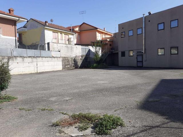 Locale Commerciale in vendita a Belmonte, Piemonte