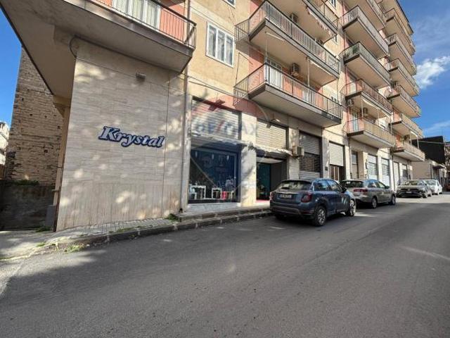 Locale Commerciale in vendita a Francofonte, Sicilia