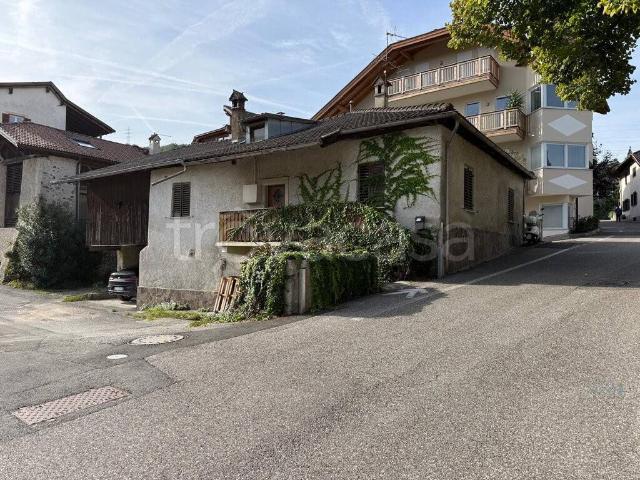 Palazzo in vendita a Frangart - Frangarto, Eppan an der Weinstraße - Appiano sulla Strada del Vino
