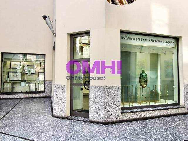 Locale Commerciale in vendita a Centro, Gallarate
