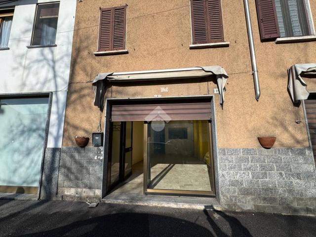 Locale Commerciale in vendita a Piemonte, Novara