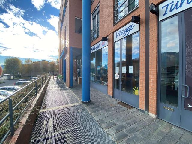 Locale Commerciale in vendita a Garlate, Lombardia