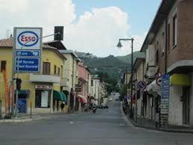 Locale Commerciale in vendita a Bivio Di Ravi, Toscana
