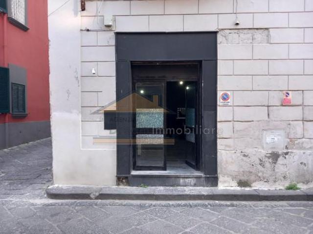 Locale Commerciale in vendita a Giugliano In Campania, Campania
