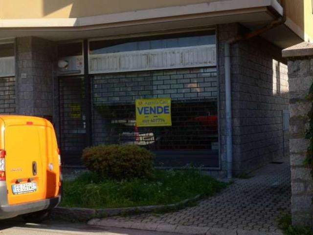 Locale Commerciale in vendita a Pedemonte, Piemonte