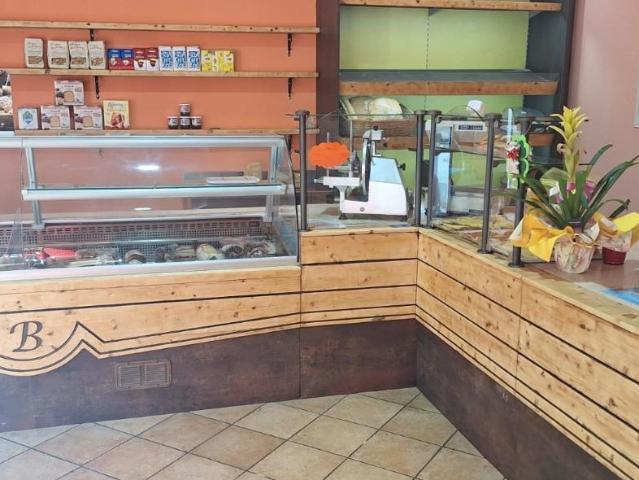 Locale Commerciale in vendita a Pace, Grosseto