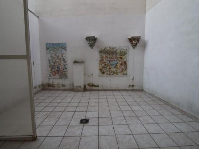 Locale Commerciale in vendita a Puglia, Taranto