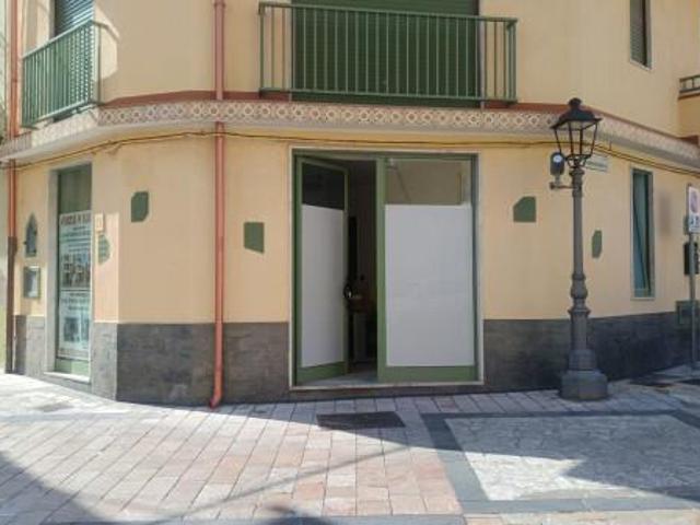Locale Commerciale in vendita a Soccorso, Gualtieri Sicaminò