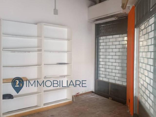 Locale Commerciale in vendita a Porta Rocca, La Spezia