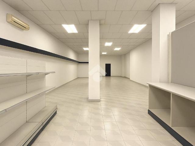Locale Commerciale in vendita a Montepertico, La Spezia